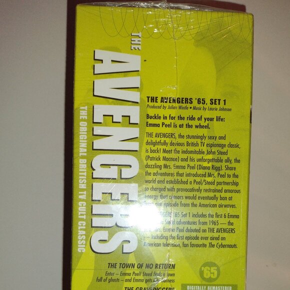 The Avengers VHS 1965 B&W digitally remastered sealed - Picture 3 of 4